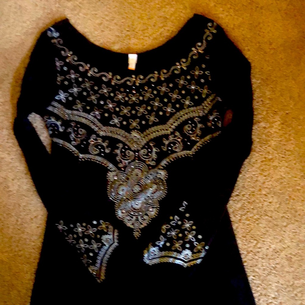 Woman’s tunic top